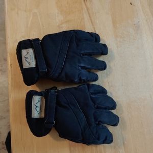 Childrens snow gloves medium